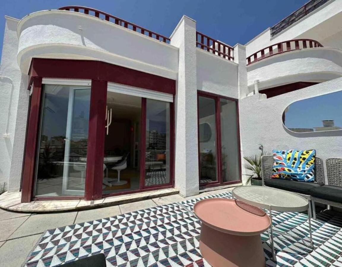 Appartamento Groovy Caparica Gem With Large Sunny Terrace Costa da Caparica Esterno foto
