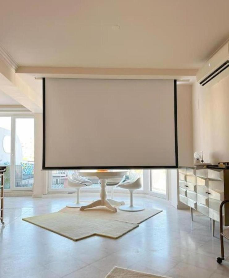 Appartamento Groovy Caparica Gem With Large Sunny Terrace Costa da Caparica Esterno foto