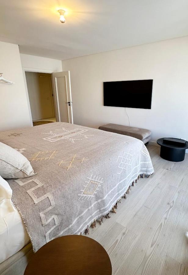Appartamento Groovy Caparica Gem With Large Sunny Terrace Costa da Caparica Esterno foto